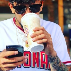 Meet your Posher, Roman